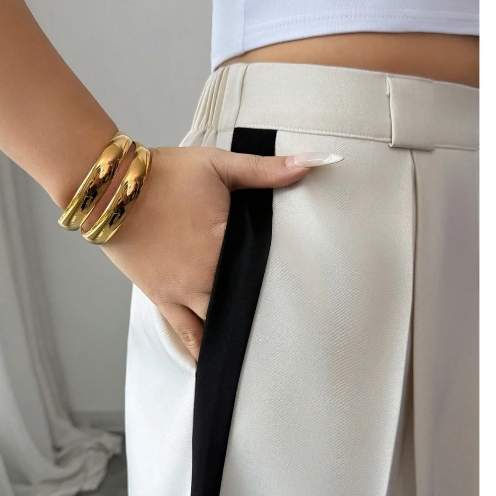 Classic Solid Stretchy Waist Pleated Pockets Wide leg Trouser Pants